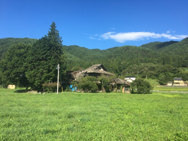 地方にある空き家の写真