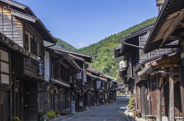 地方の家の街並み