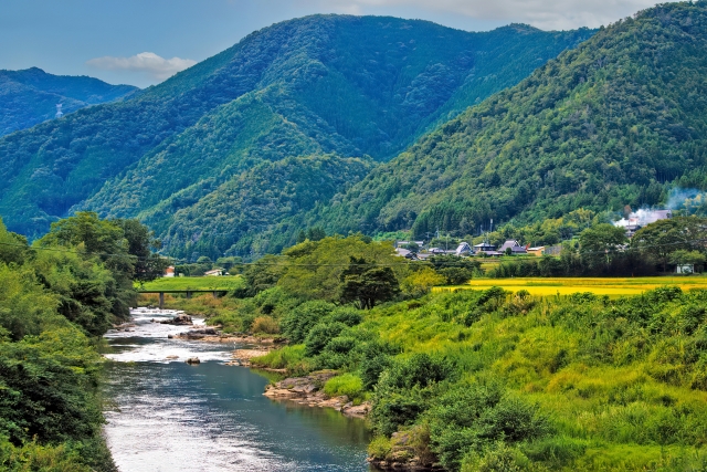 田舎の家の風景