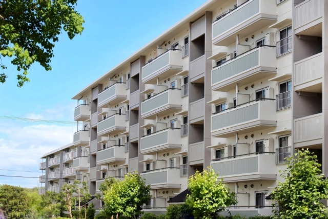 空き家が存在しているマンション（集合住宅）の写真